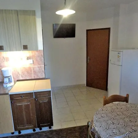 Matan - Two Bedroom With Sea View A Murter