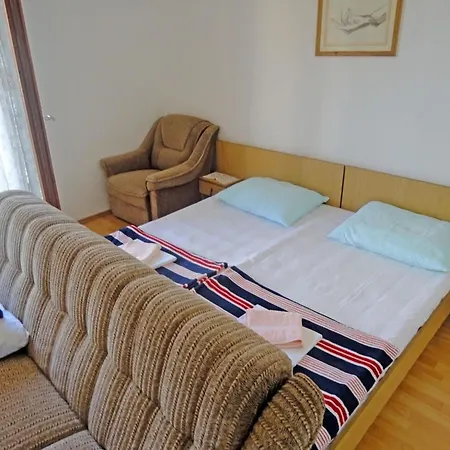 Matan - Two Bedroom With Sea View A Appartamento Murter